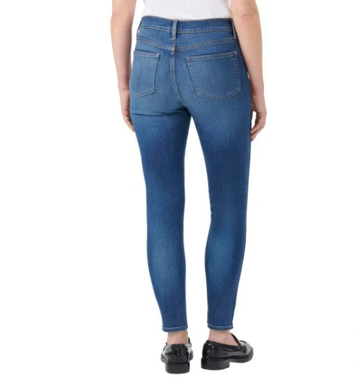 Kirkland Signature Women's Size 18 Skinny Jeans, Blue