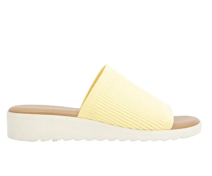 Kensie Women's Size 9 Knit Slip On Sandals, Yellow New (NO BOX)