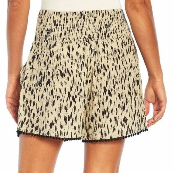 Three Dots Ladies' Size XL Elastic Waist Pull-On Shorts, Animal Print, Customer Return