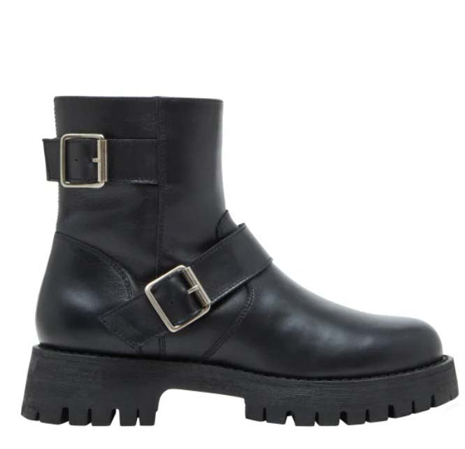 Steve Madden Ladies' Size 8, Crusader Leather Lug Boots, Black, New in Box