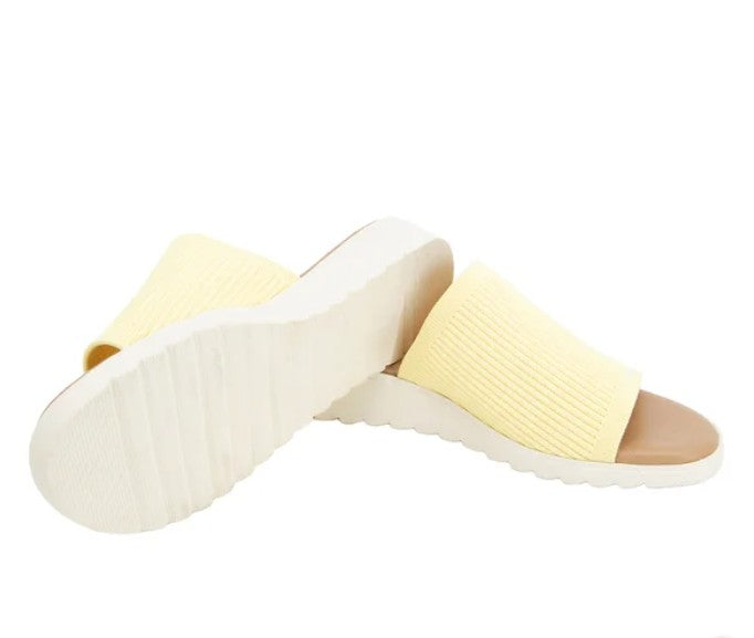 Kensie Women's Size 9 Knit Slip On Sandals, Yellow New (NO BOX)