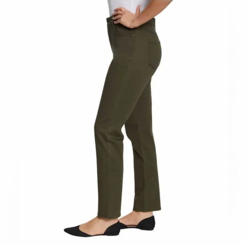 Gloria Vanderbilt Women's Size 4 Short Amanda Stretch Denim Jean, Green