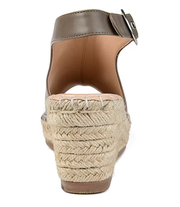 Journee Women's Size 10 Wide, Crew Espadrille Wedge Sandals, Taupe