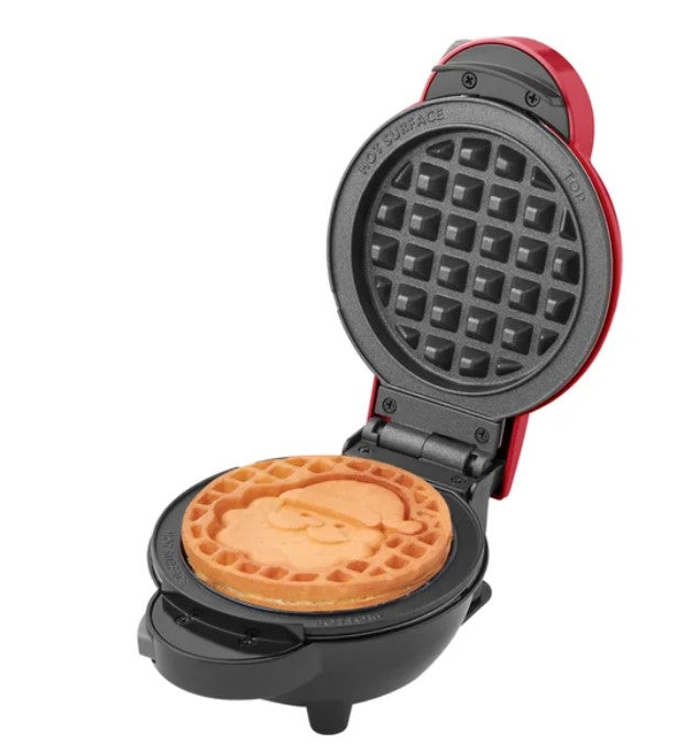Dash MultiMaker Mini Waffle System with 7 Removable Plates and Storage Case