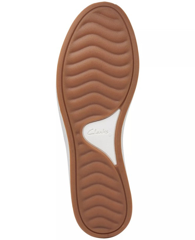 Clarks Women's Size 9 Cloudsteppers Breeze Emily Perforated Loafer Flats, Navy