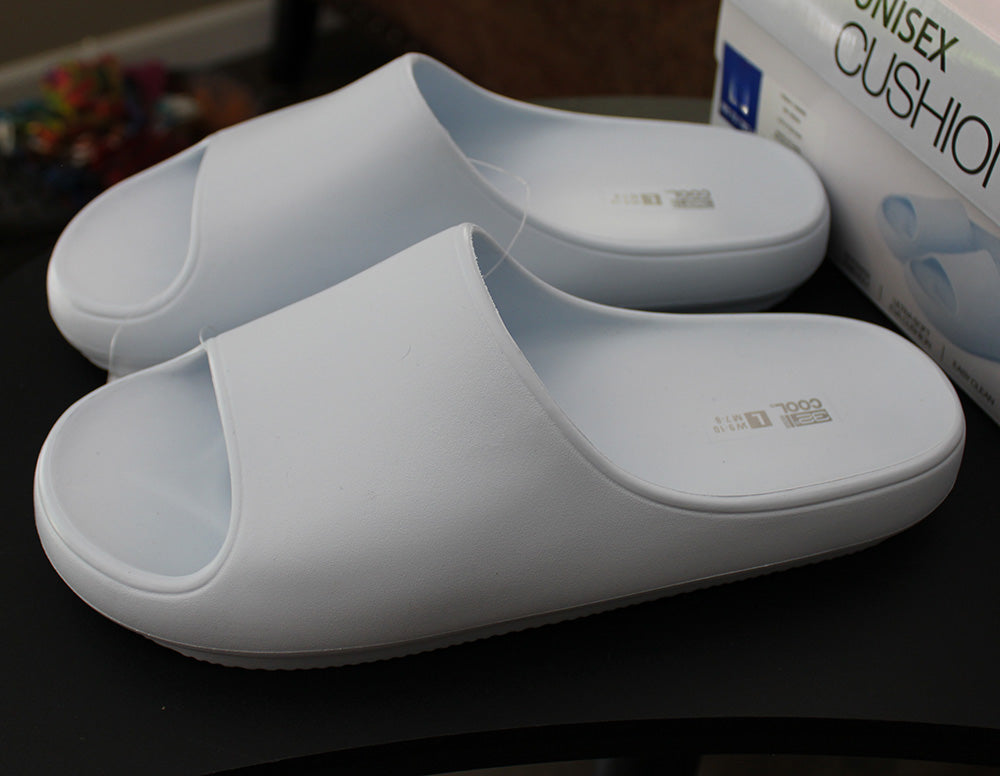 32 Degrees Unisex Size Small (W6-7/M4-5) Cushion Slide Sandal, Blue