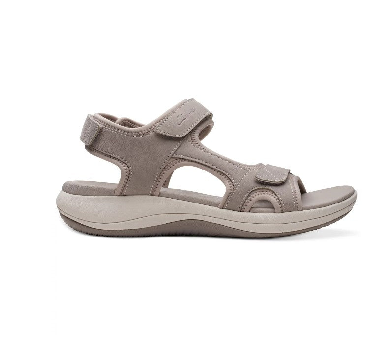 Clarks Women's Size 7.5, Cloudsteppers Mira Bay Strappy Sport Sandals, Stone