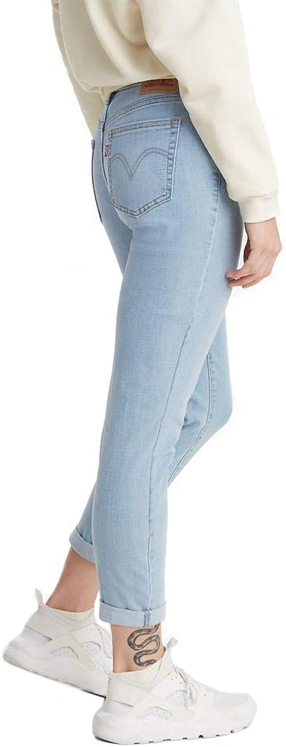 Levi's Ladies' Size 32x27 Mid-Rise Tapered Leg Boyfriend Jeans, Light Indigo