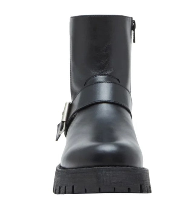 Steve Madden Ladies' Size 8, Crusader Leather Lug Boots, Black, New in Box