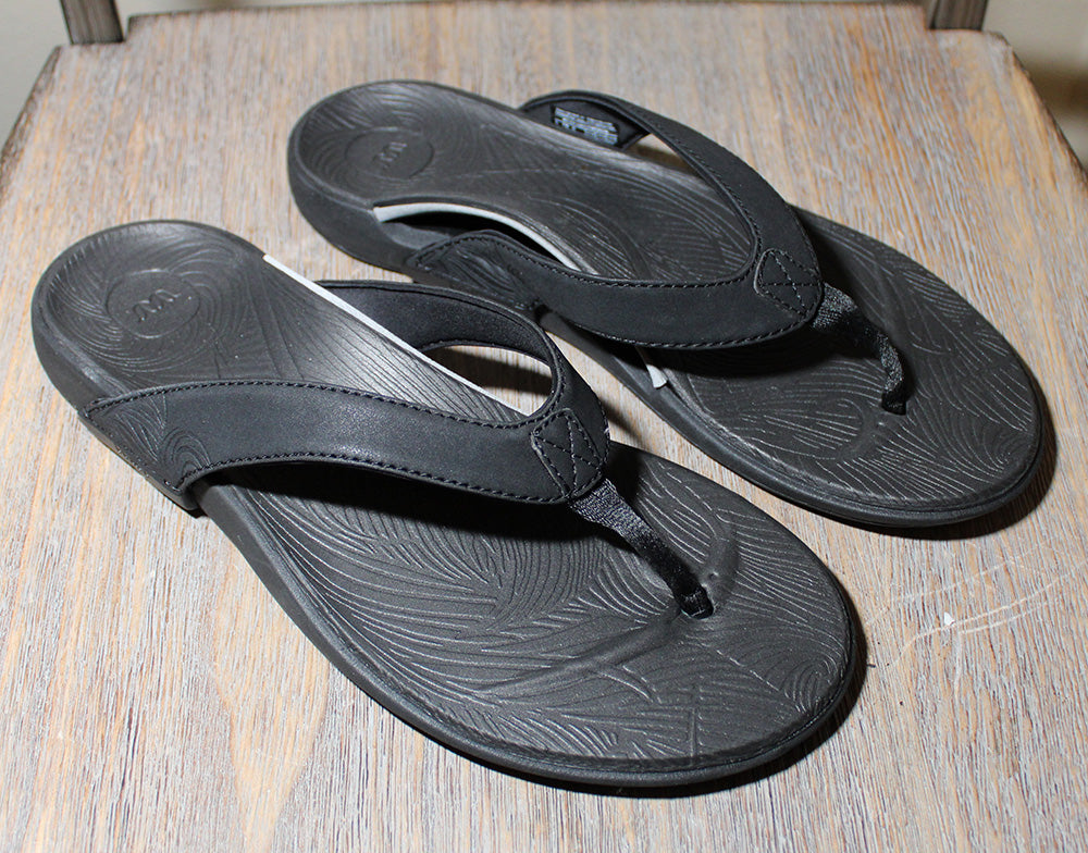 Wiivv Ladies' Size 10 Arch Support Flip Flop Sandals, Black, Pre-owned