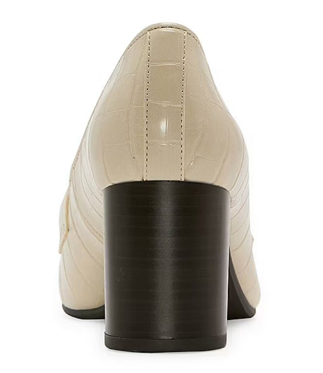 Liz Claiborne Women's Size 8.5, Malone Moc Toe Mid Heeled Loafers, Cream