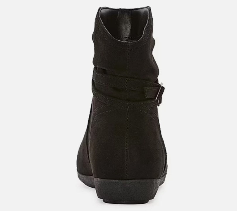 St. John's Bay Women's Size 8, Kumba Flat Heel Slouch Ankle Boots, Black