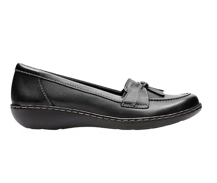 Clarks Women's Size 7, Ashland Slip-on Bubble Loafers Leather Shoes, Black