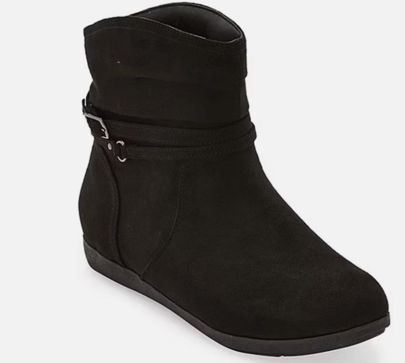 St. John's Bay Women's Size 8, Kumba Flat Heel Slouch Ankle Boots, Black