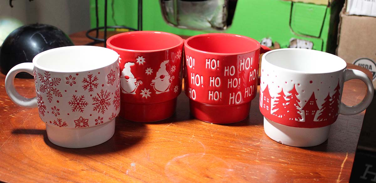 Signature Housewares Holiday Stoneware Mugs 13.5 oz. with Wire Tower, Set of 4