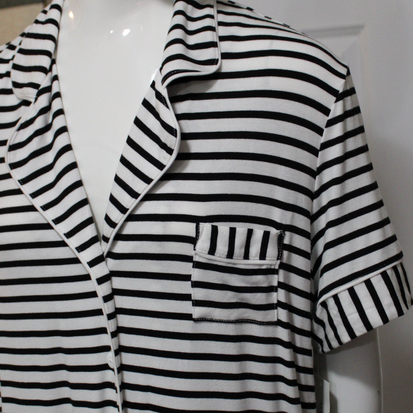 Alfani Ladies Size Large Short Sleeve Sleep Top (only), White-Black Stripe