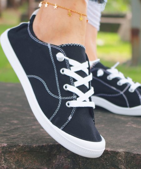 Paotmbu Women Size 6, Lace-Up Low Top Sneaker, Black