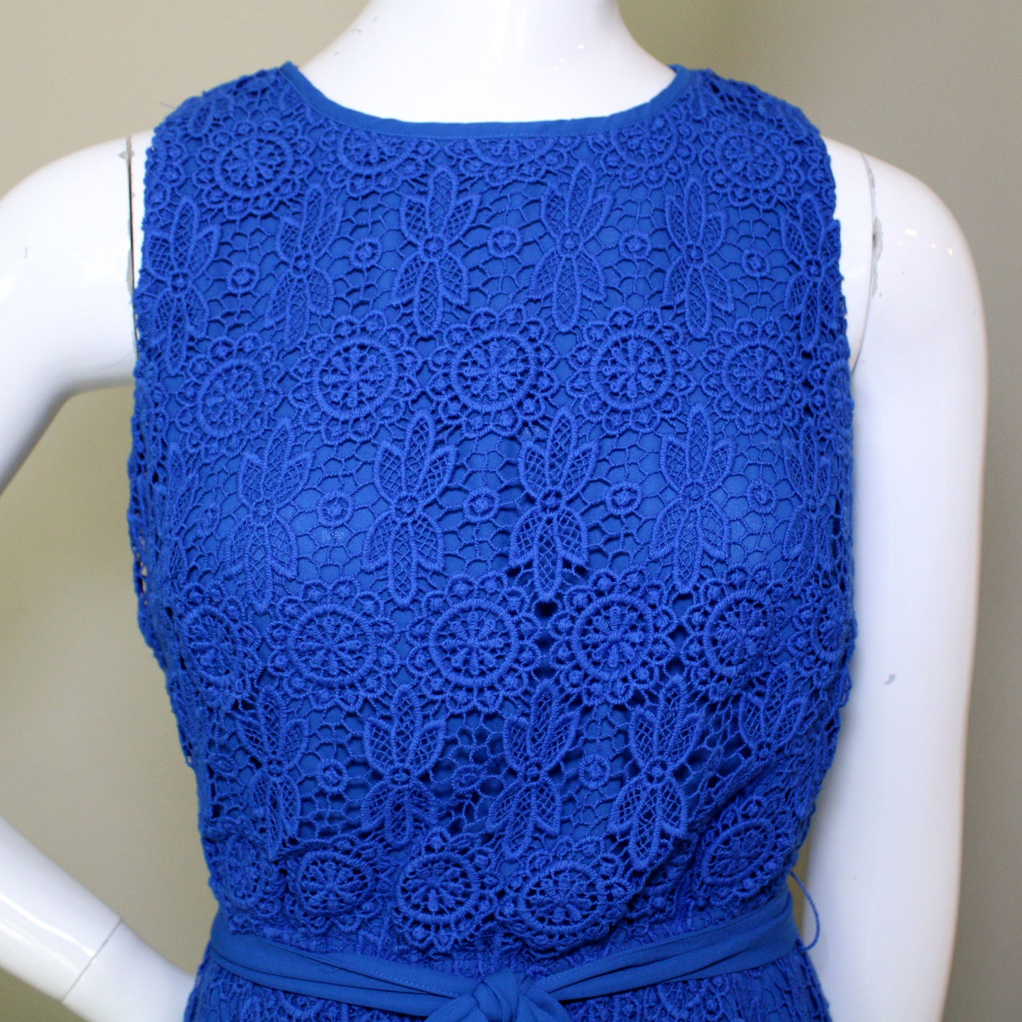 Lands End Women Size 0 Petite, Sleeveless Lace Column Dress, Rich Cobalt Blue