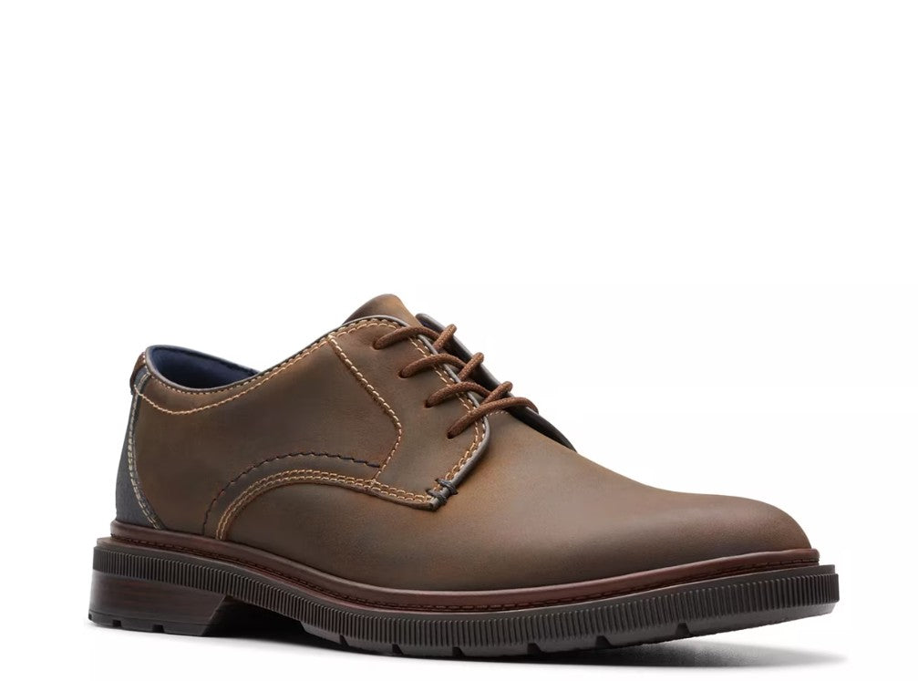Clarks Men's Size 8 M, Burchill Oxford Lace-Up Dress Shoes, Beeswax (Brown)