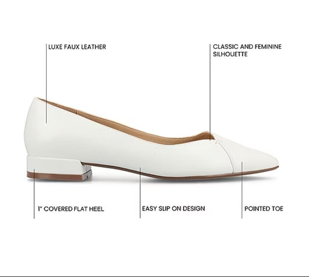 Journee Women's Size 10 Wide, Carmin Pointed Toe Dress Flats, White