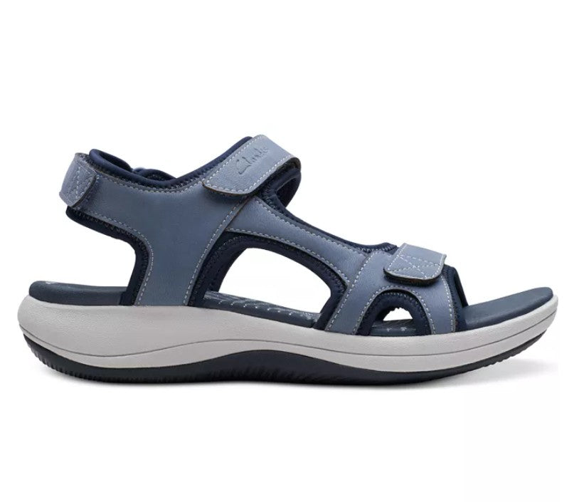 Clarks Womens Size 8.5, Cloudsteppers Mira Bay Strappy Sport Sandals, Denim Blue