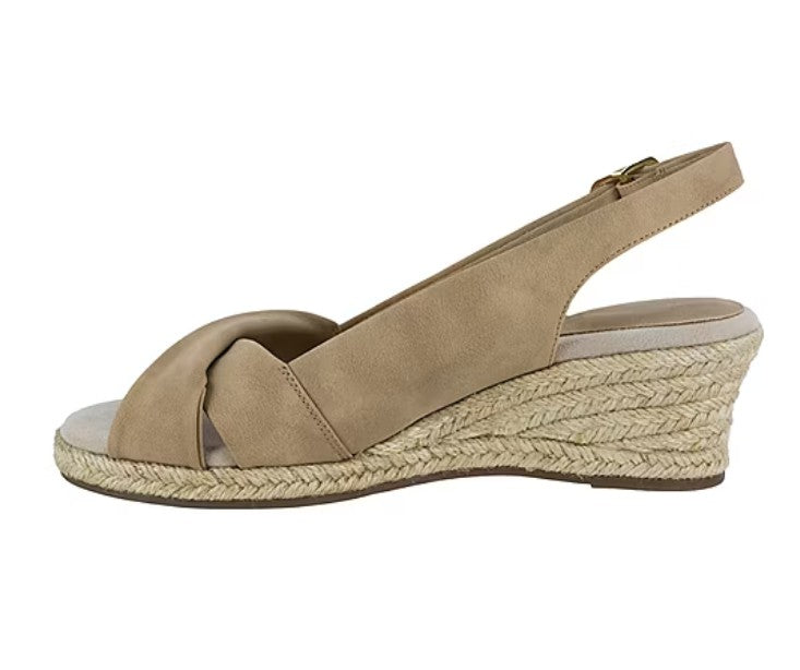 Easy Street Women's Size 6.5, Maureen Espadrille Wedge Sandals, Beige, Grade A