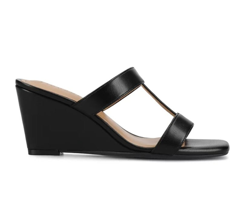 Journee Collection Womens Size 8, Clodie Wedge T-Strap Sandals, Black