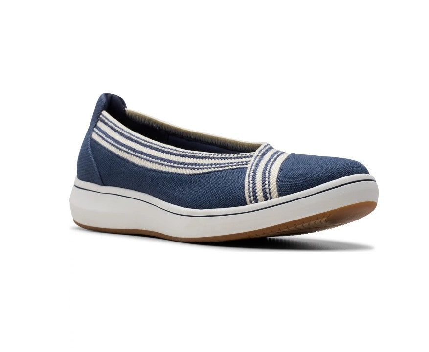 Clarks Women's Size 12 M, Cloud Steppers Breeze Sky Air Closed Toe Shoes, Navy