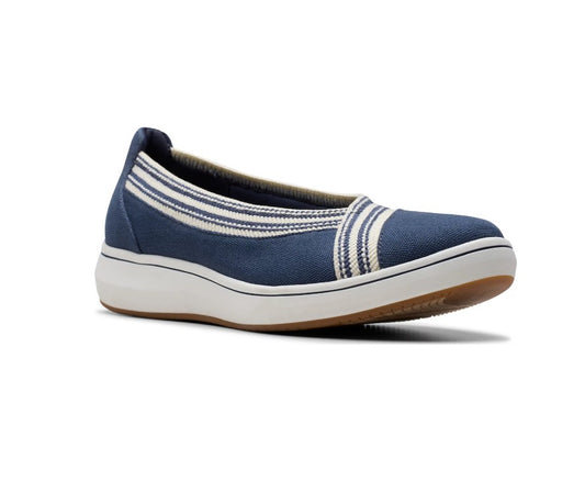 Clarks Women's Size 12 M, Cloud Steppers Breeze Sky Air Closed Toe Shoes, Navy