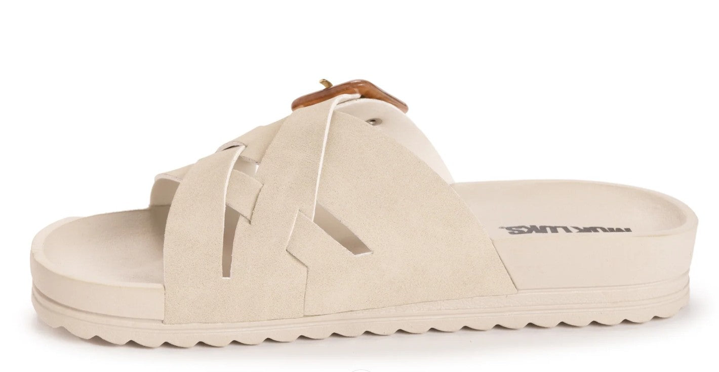 MUK LUKS Women's Size 9, Grand Shayna Adjustable Criss Cross Sandals Beige
