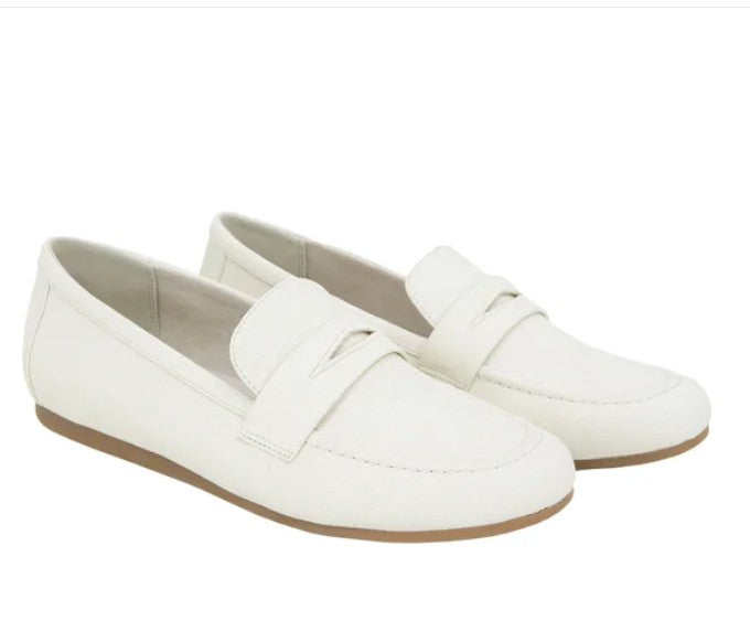 Kensie Women's Size 6, Yelena Canvas Loafers Shoes, Cream, New (NO BOX)