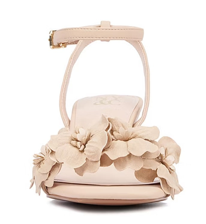 New York & Company Women's Size 7, Gwendolyn Kitten Heeled Sandals, Nude Floral