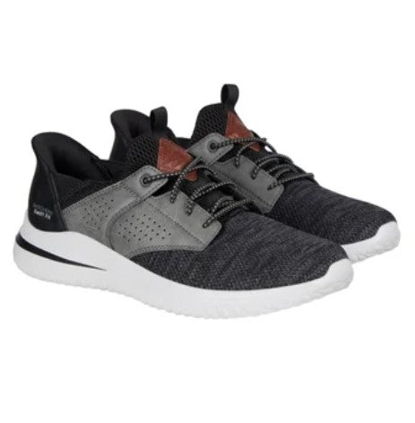 Skechers Men's Size 8 Delson Swift Fit Hands Free Shoes, Black