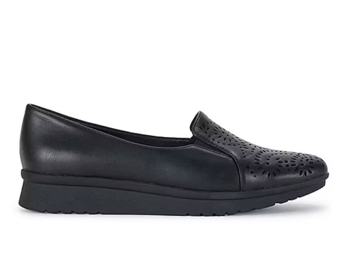Baretraps Amry Women's Size 7.5, Perforated Loafers Slip-On Shoes, Black