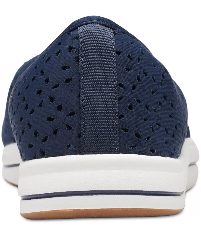 Clarks Women's Size 9 Cloudsteppers Breeze Emily Perforated Loafer Flats, Navy