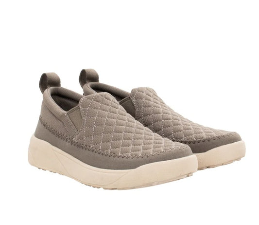 Staheekum Women's Size 8, Quilted Slip-On Casual Shoes, Taupe, Grade A