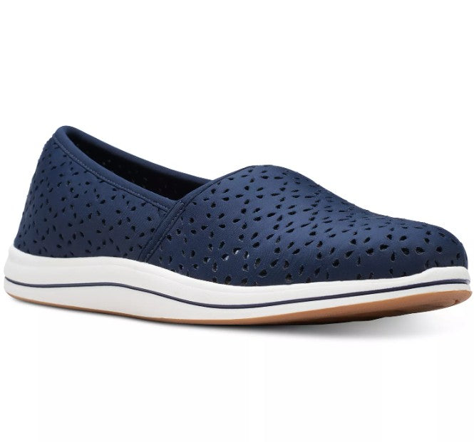 Clarks Women's Size 9 Cloudsteppers Breeze Emily Perforated Loafer Flats, Navy