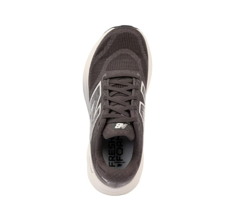 New Balance Women's Size 6.5, Fresh Foam X 880v15 Sneakers, Black / White