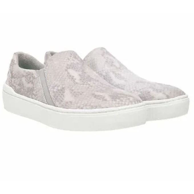 Dr. Scholls Ladies Size 8, Do it Right Slip on Sneakers, Grey