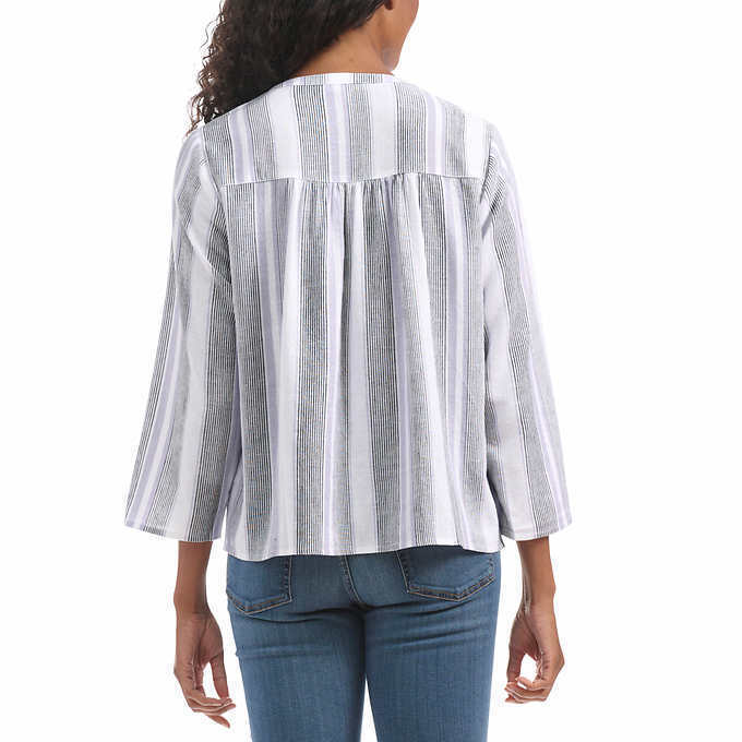 Splendid Ladies' Size XS (0-2) V-Neck Long Sleeve Blouse, White Stripe