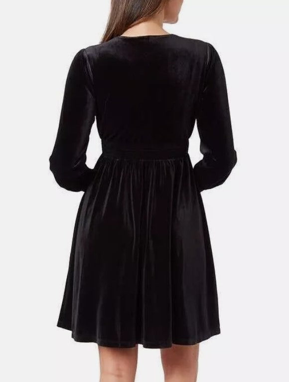 Briggs Ladies' Size Small (4-6) Long Sleeve Velvet Dress, Black