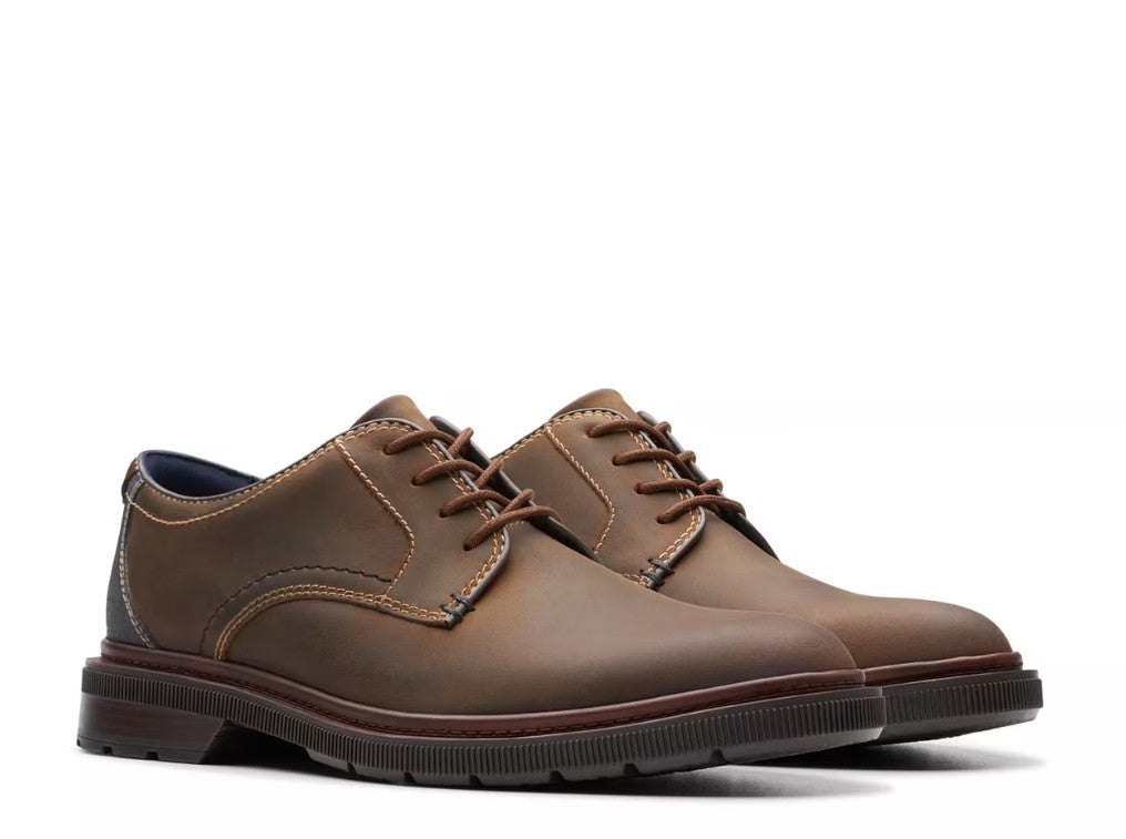 Clarks Men's Size 8 M, Burchill Oxford Lace-Up Dress Shoes, Beeswax (Brown)