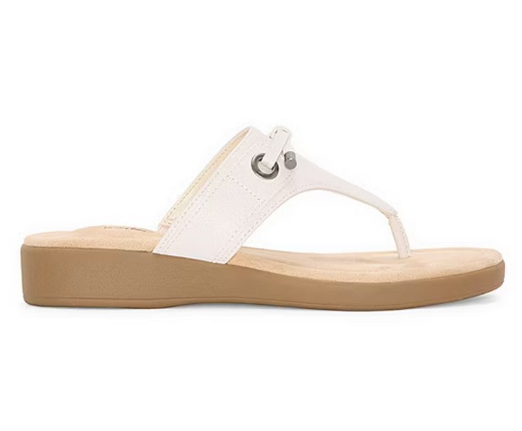 St. John's Bay Women's Size 11 M, Arden T-Strap Flat Sandals, Cream (NO BOX)