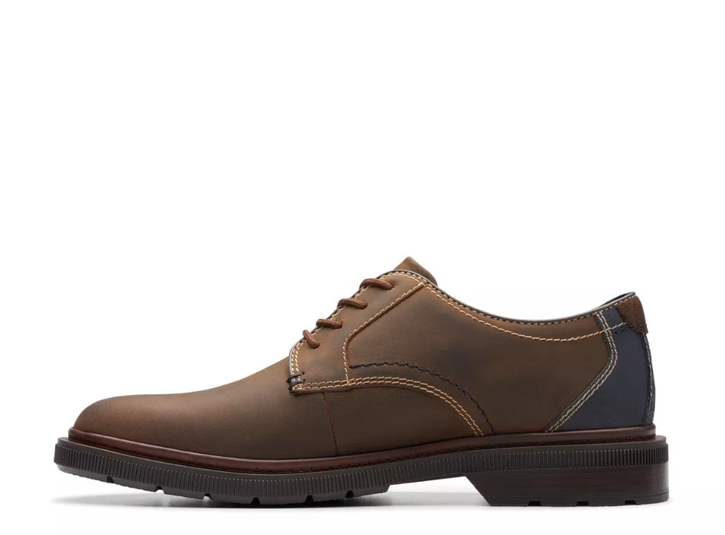 Clarks Men's Size 8 M, Burchill Oxford Lace-Up Dress Shoes, Beeswax (Brown)