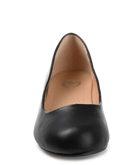 Journee Collection Saar Women's Size 7 Wide, Low Block Heel Pumps, Black
