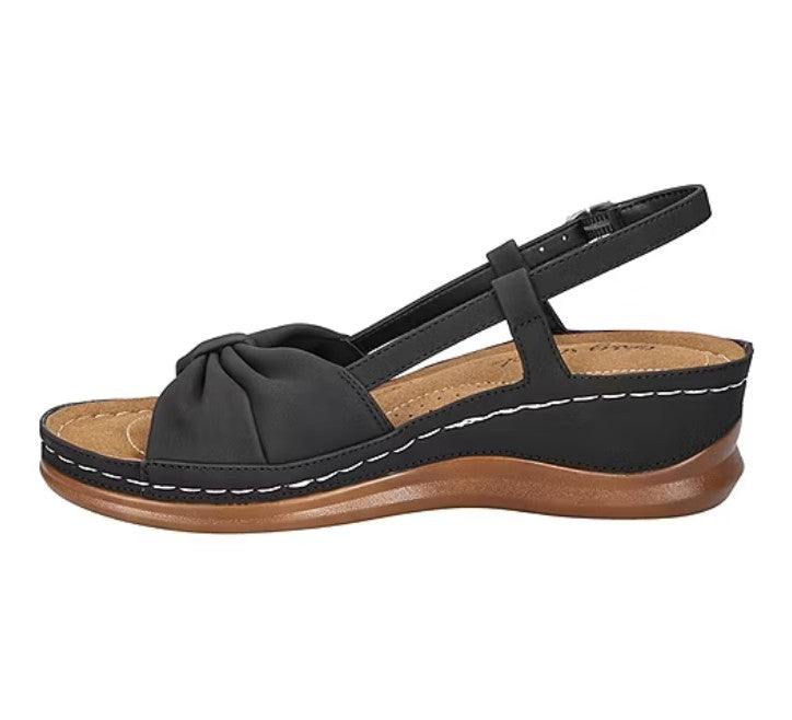 Easy Street Women's Size 7 Wide, Jupiter Strap Slingback Sandals, Black