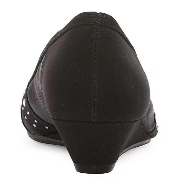 east 5th Women's Size 8.5 Wide, Rainley Peep Toe Slip-On Shoes, Black