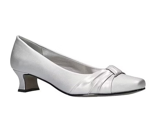 Easy Street Women's Size 7 M, Waive Square Low Heel Pumps Dress Shoes, Silver