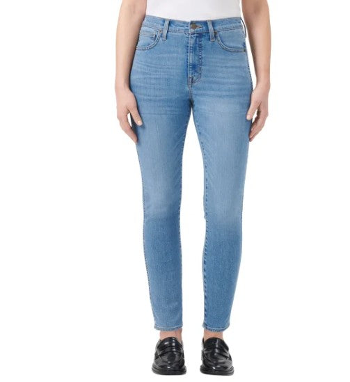 Kirkland Signature Women's Size 18 Skinny Jeans, Light Blue